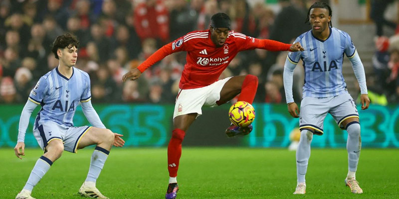 Tottenham vs Nottingham Forest có thành tích trái ngược